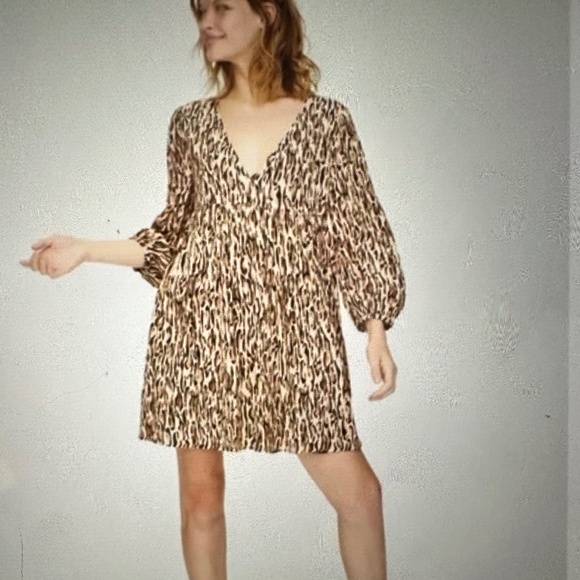 Aritzia Sunday Best Baby Doll Dress. Size medium - Picture 1 of 5